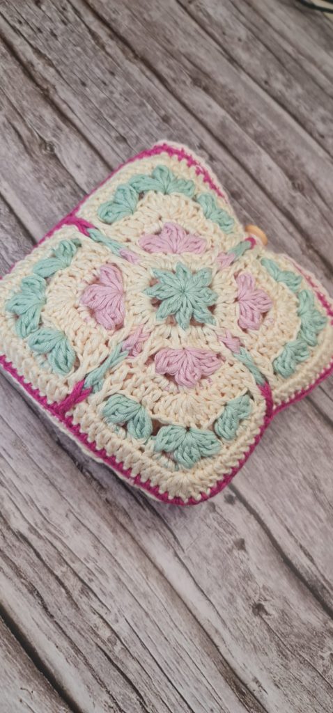 bolsa plegable tejida a crochet (1)